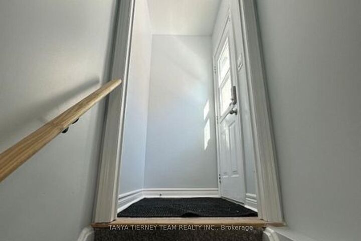 Property Photo:  373 Carnwith Drive E  ON L1M 2M1 