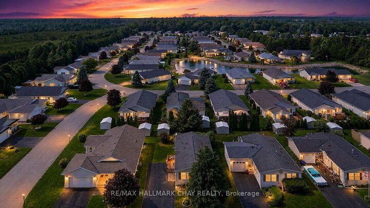 Property Photo:  3 Illinois Crescent  ON L9Z 3A8 