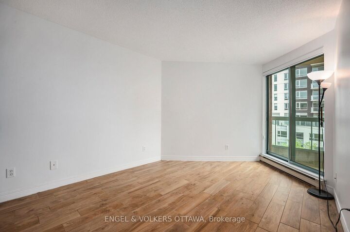 Property Photo:  550 Cambridge Street S 507  ON K1S 5N3 