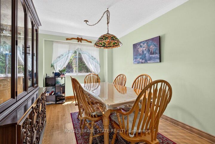 Property Photo: 2440 Cyprus Avenue ON L7P 1G6