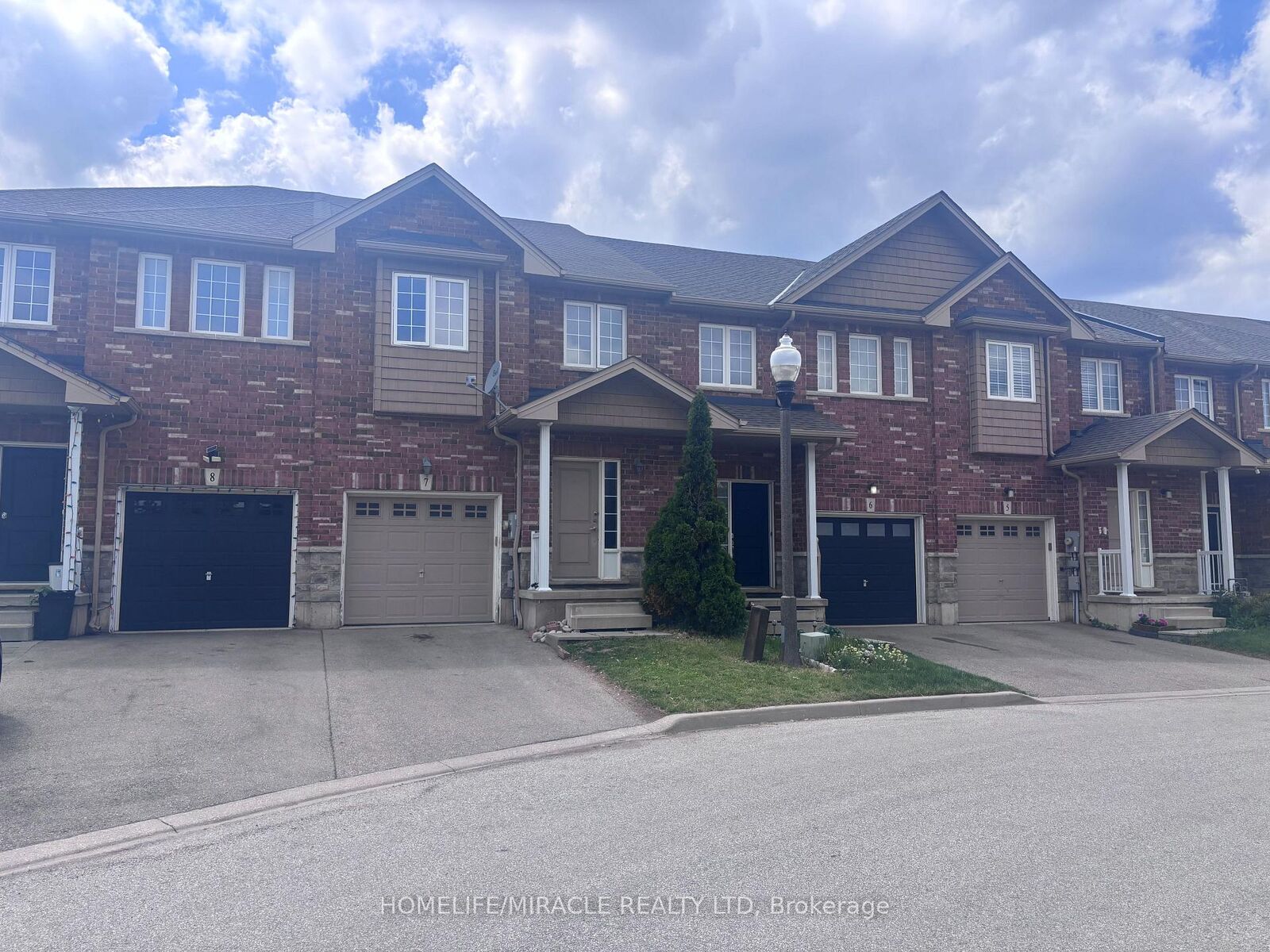 Property Photo: 45 Seabreeze Crescent 7 ON L8E 5C8