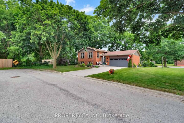 Property Photo:  1620 Farmbrook Road  ON N5W 5V9 
