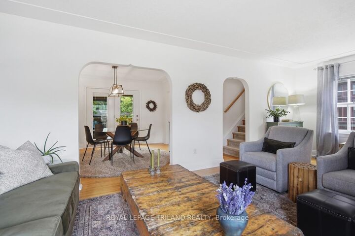 Property Photo:  647 Piccadilly Street  ON N5Y 3H1 