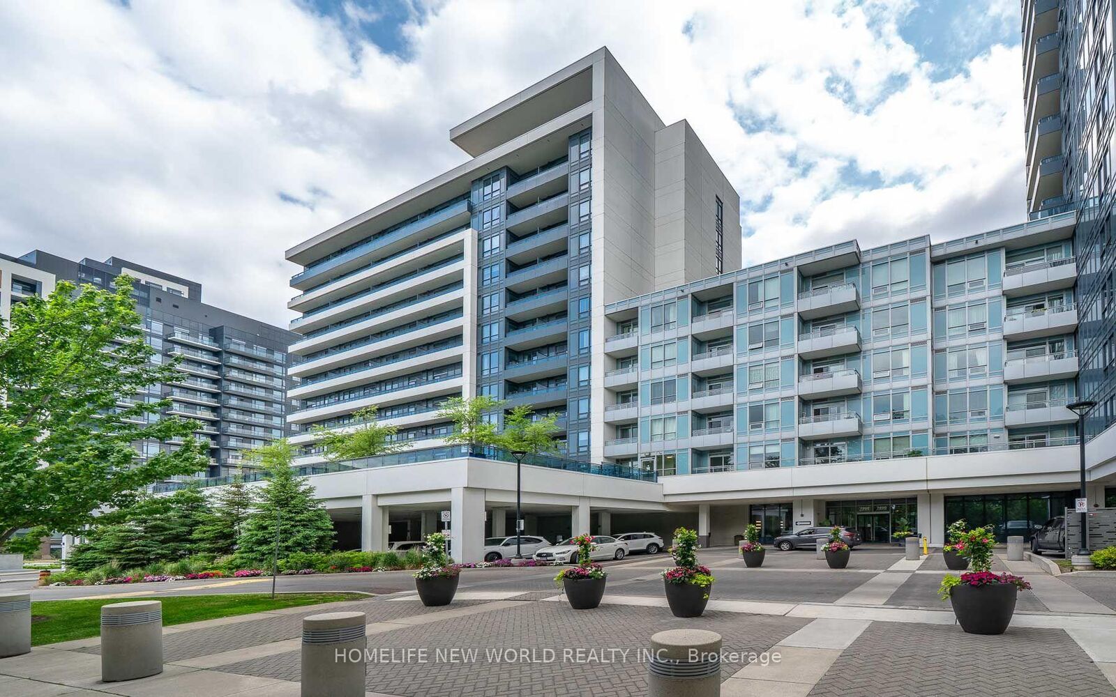 Property Photo:  7900 Bathurst Street 318  ON L4J 0J9 