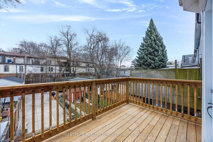 Property Photo:  393 Jones Avenue Upper Unit  ON M4J 3G5 