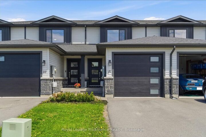 31 Dewal Place — photo 1