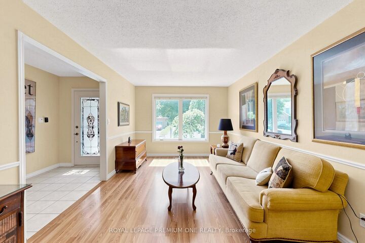 Property Photo:  4 Prout Drive  ON L1C 4A4 