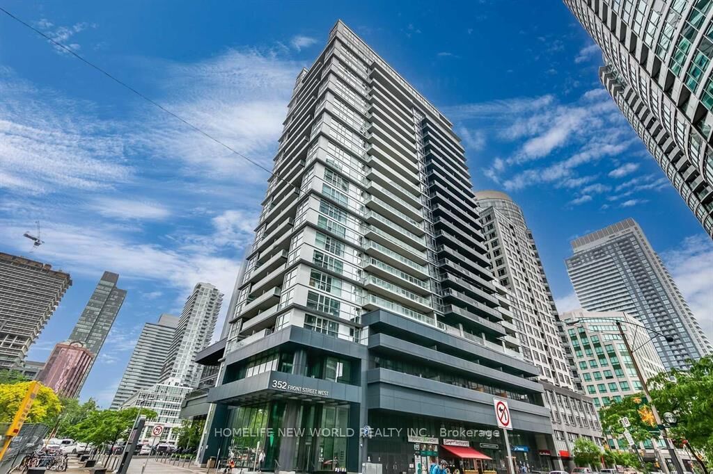Property Photo: 352 Front Street W 1517 ON M5V 0K3