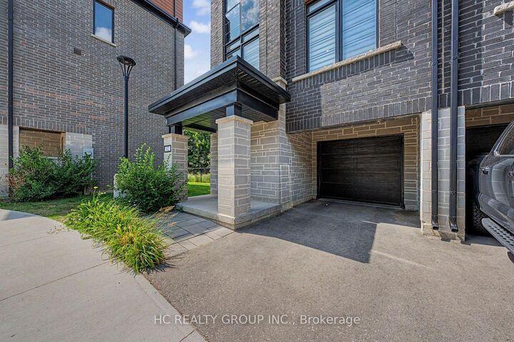 Property Photo:  258 Hespeler Road 32  ON N1R 0C9 