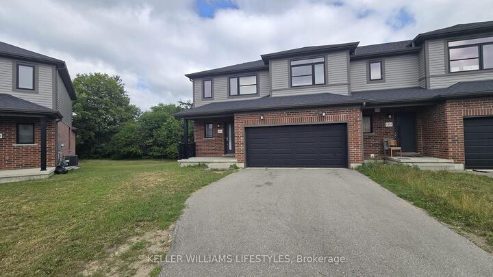 Property Photo:  1301 Michael Circle  ON N5V 0B8 