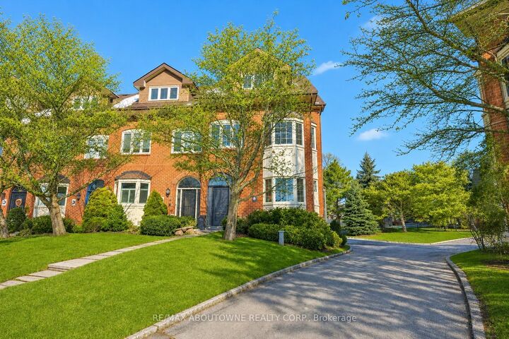 63 Tradewind Drive — photo 1