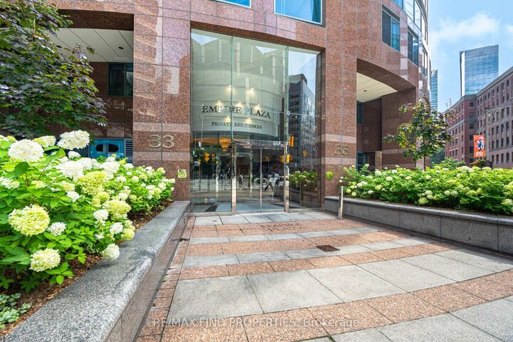 Property Photo: 33 University Avenue 1203 ON M5J 2S7