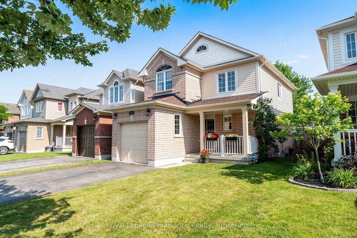 Property Photo: 39 Courvier Crescent ON L1C 0E7