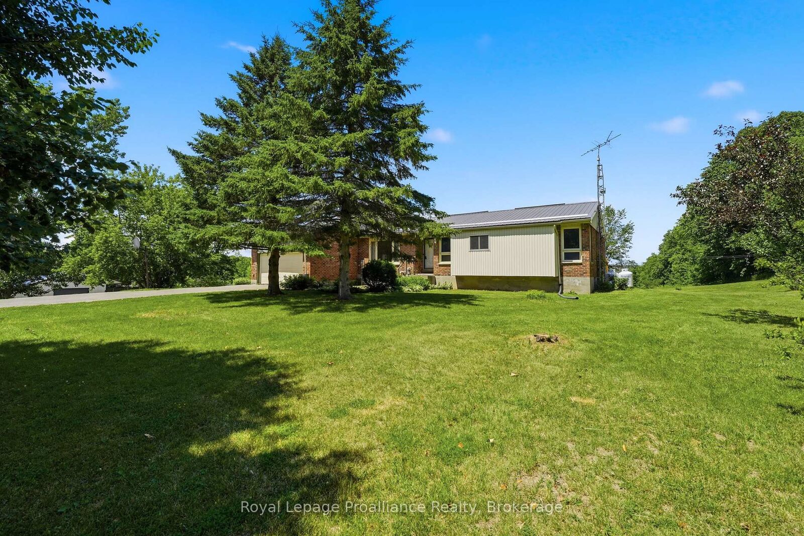 Property Photo:  555 Bethel Road  ON K0K 2Y0 