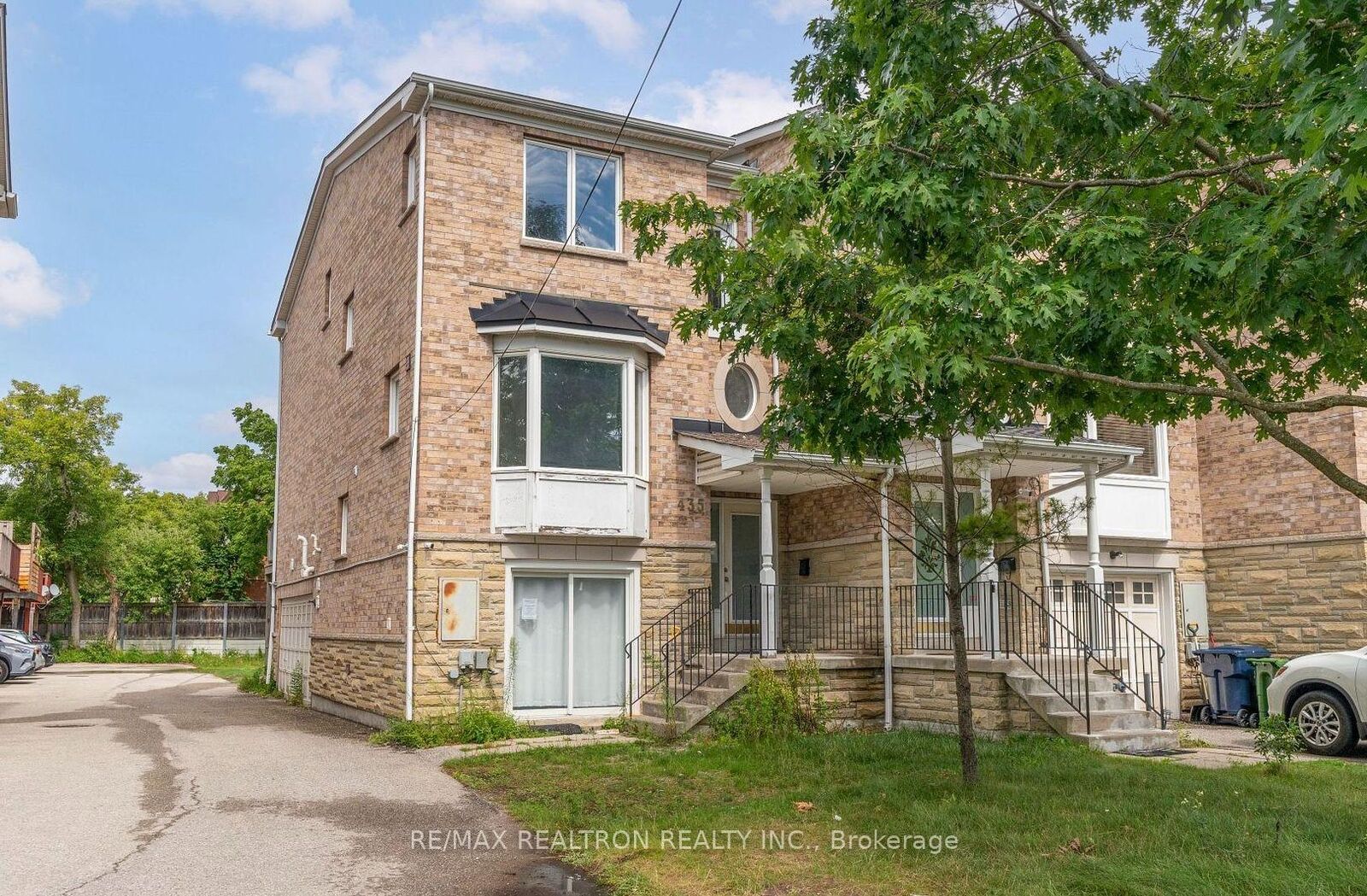 Property Photo: 435 Meadowvale Road Main Floor ON M1C 1S6