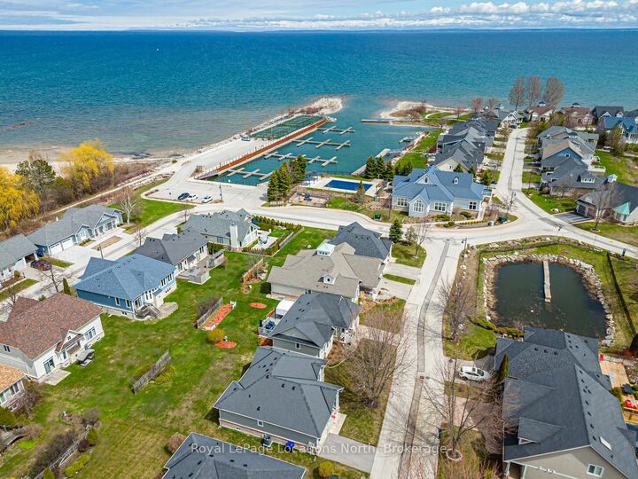 Property Photo:  58 Clubhouse Drive  ON L9Y 4Z6 