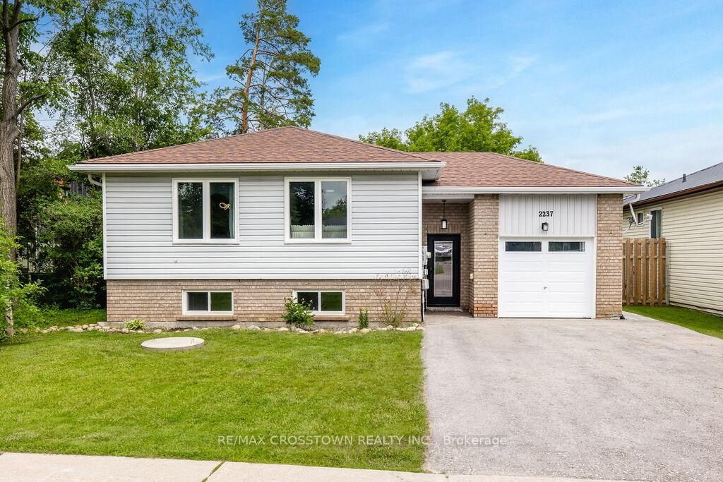 Property Photo:  2237 25th Side Road  ON L9S 2C9 