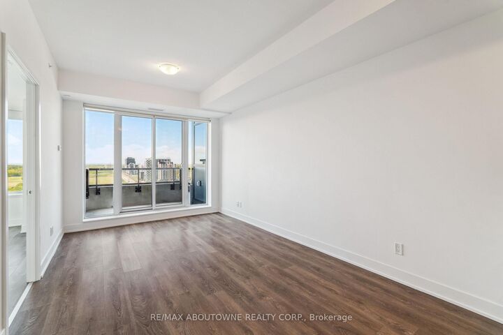 297 Oak Walk Drive 1605 — photo 1