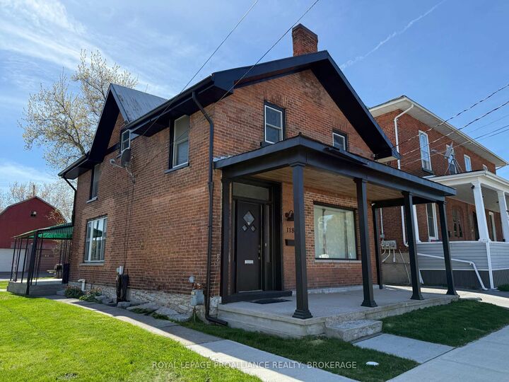 118 East Street E — photo 1