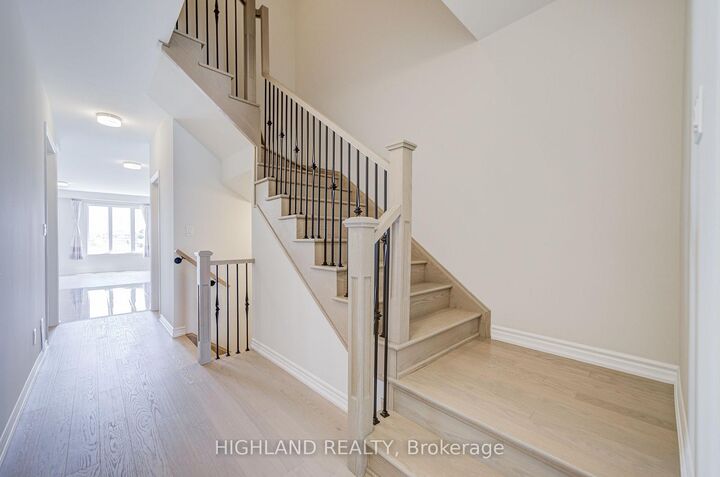 Property Photo:  1150 Tanbark Avenue  ON L6H 8C4 