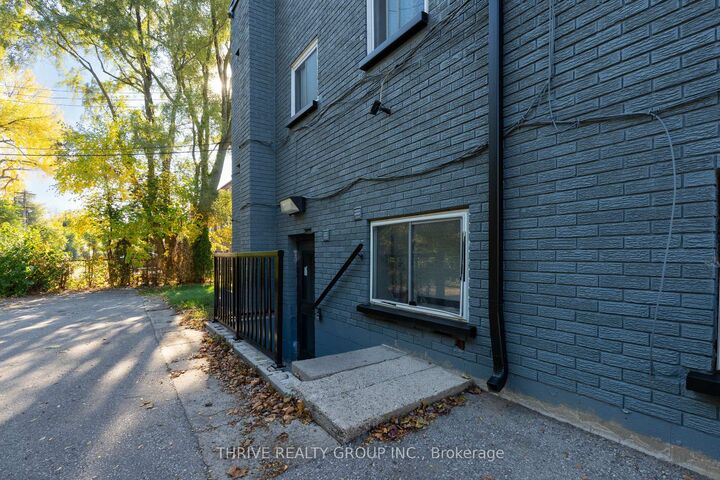 Property Photo: 153 Godfrey Drive 9 ON N5V 2E8