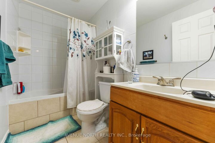 Property Photo: 6803 Barsona Place ON K1C 1J2
