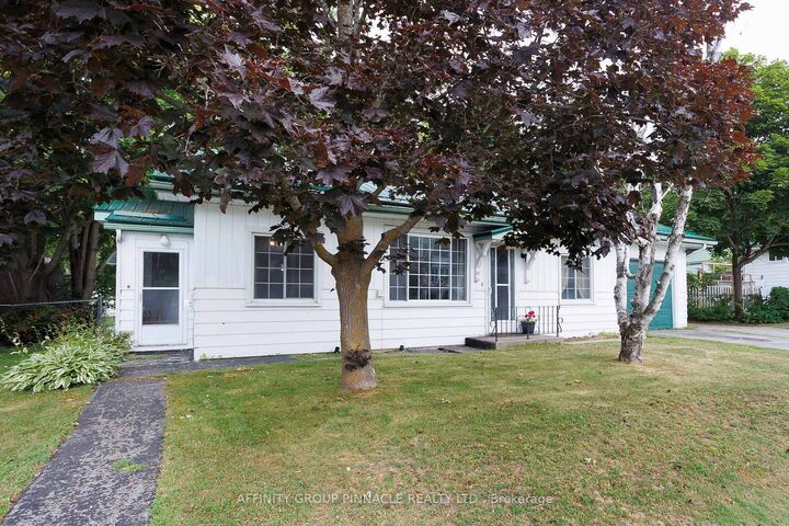 Property Photo:  35 Clifton Street  ON K0M 1N0 