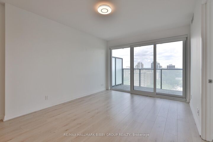 Property Photo: 99 Foxbar Road 1808 ON M4V 0B2