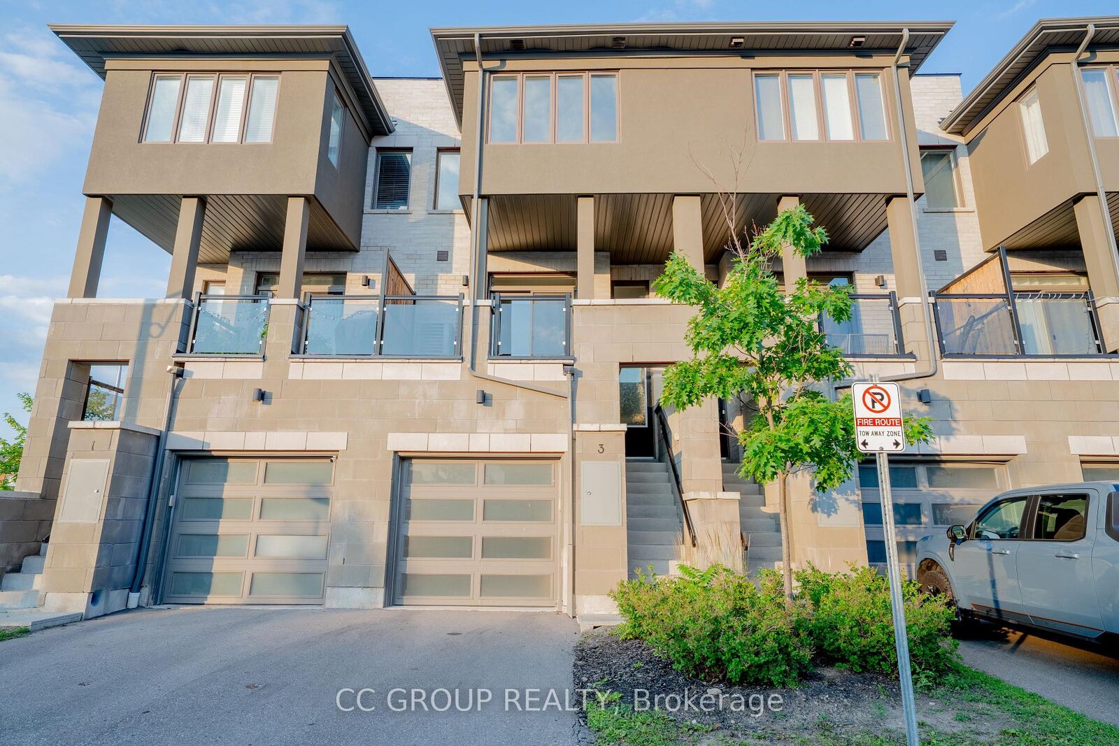 Property Photo:  3 Donald Fleming Way  ON L1R 0N8 