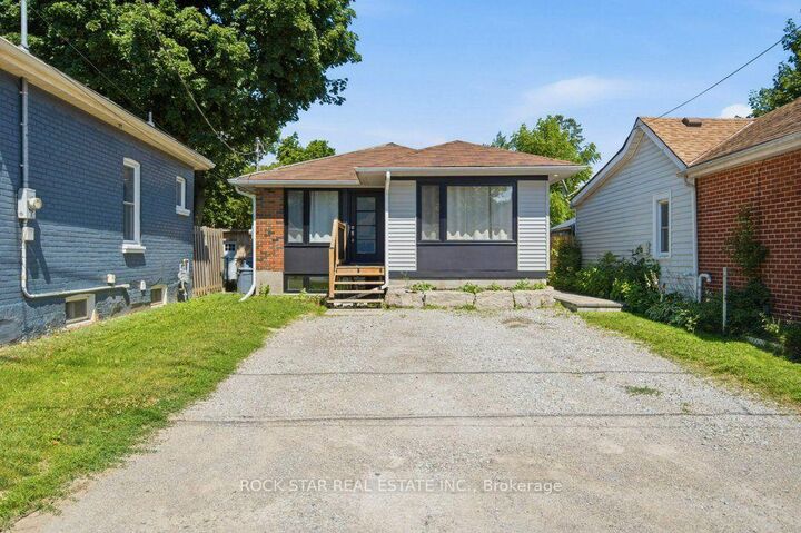 Property Photo:  43 Maitland Street Lower  ON N3S 6K9 