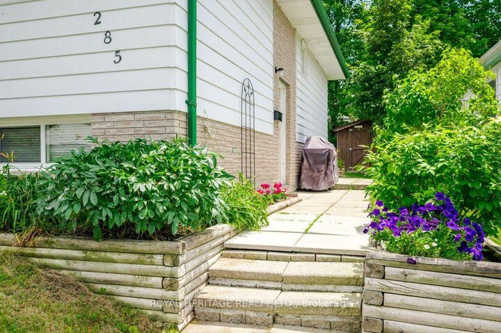Property Photo:  285 Euclid Avenue  ON K9H 1M5 