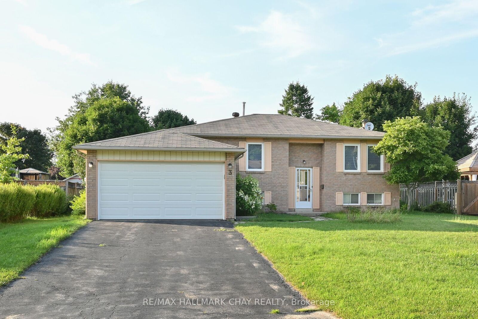 Property Photo:  3 John James Drive  ON L3W 0J4 