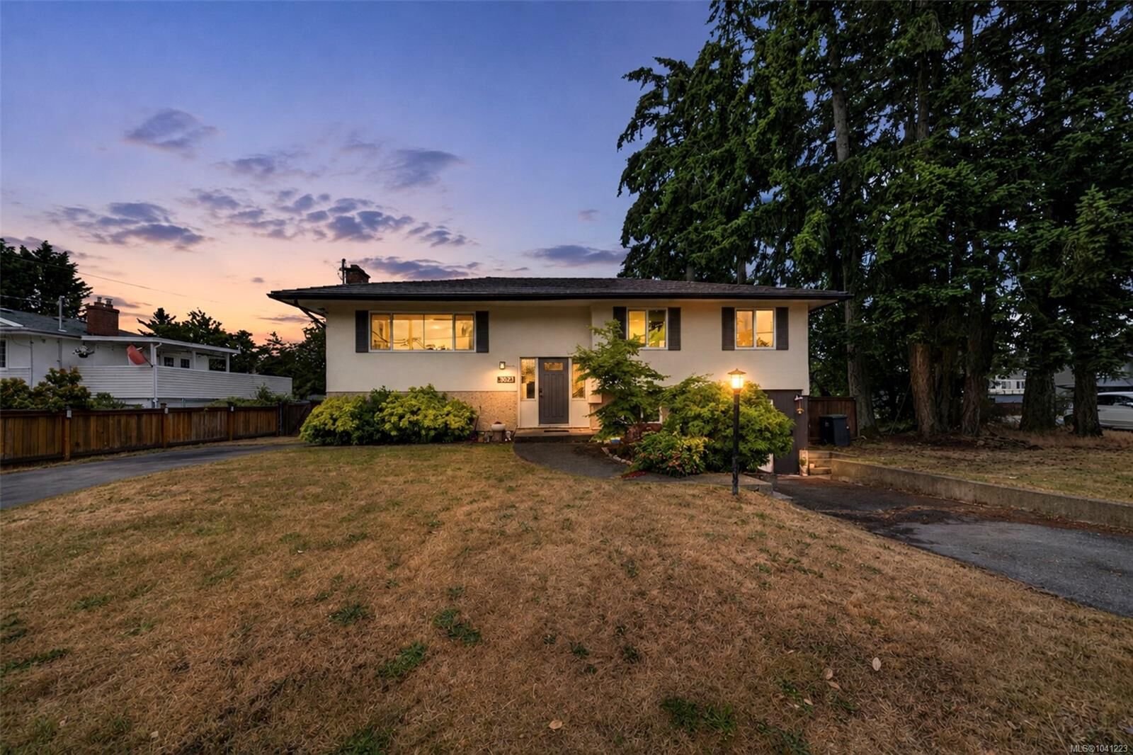 Property Photo:  3023 Freethy Pl  BC V9B 2H3 
