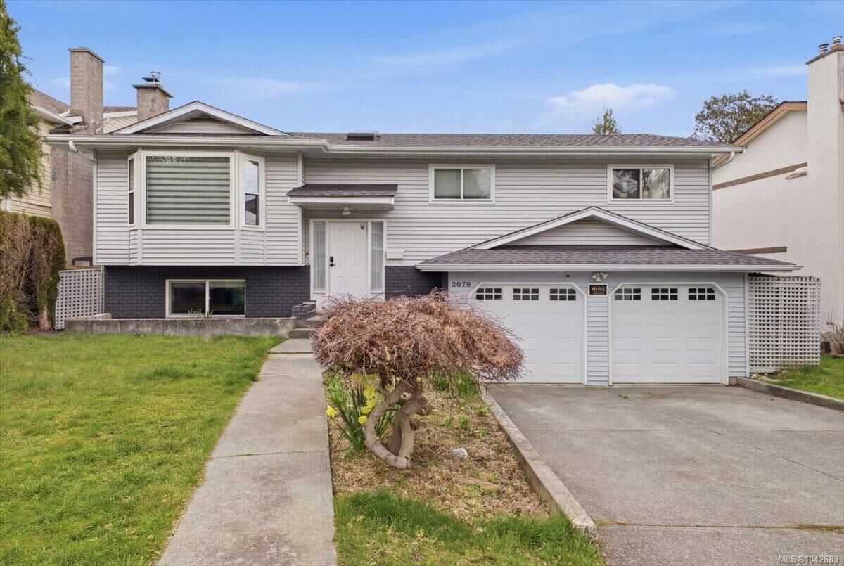 Property Photo: 2079 Bay St BC V9T 4V6