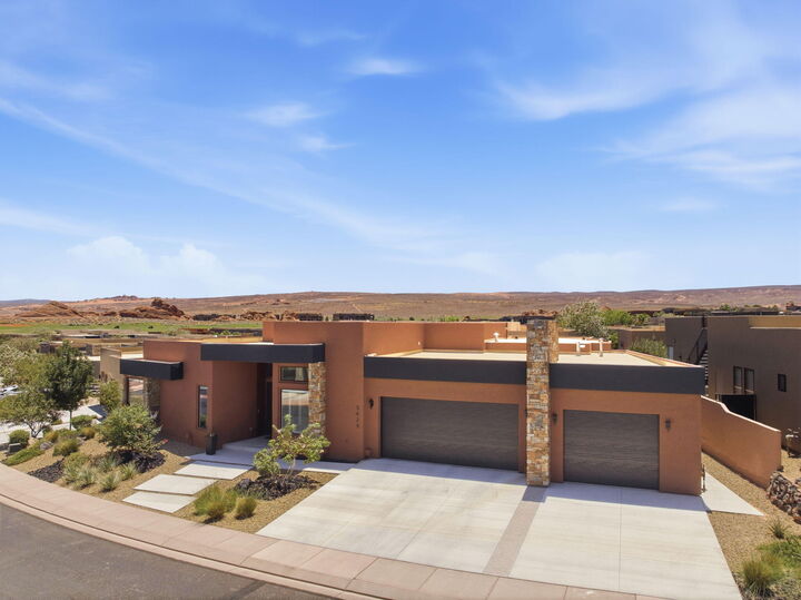 Property Photo:  5429 W Copper Cliffs Way  UT 84737 