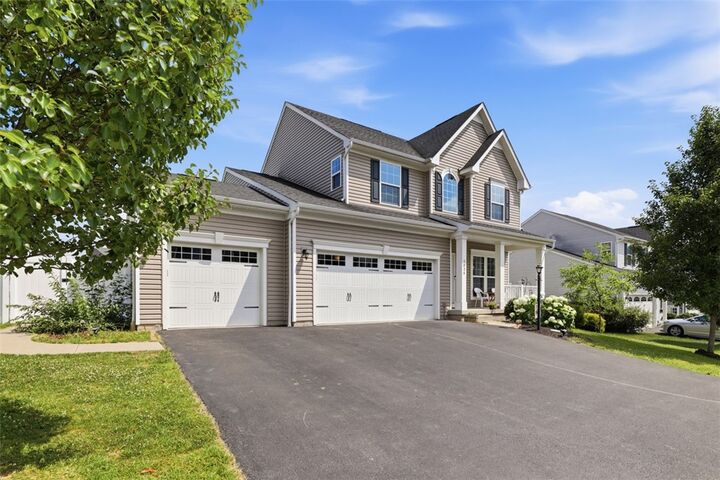 Property Photo: 1024 Blackhawk Dr PA 16059