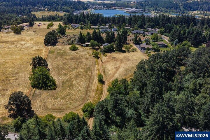 Property Photo: 5274 Gath Rd SE OR 97317