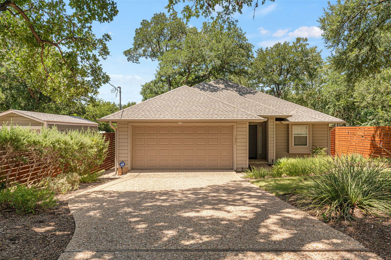 Property Photo:  1621 Maggie Mayes Street  TX 78703 