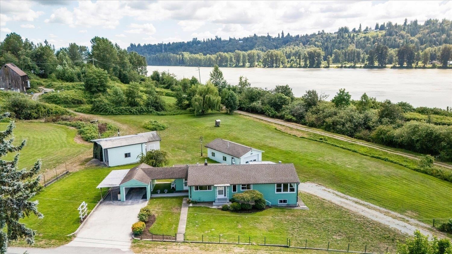 Property Photo: 29486 Donatelli Avenue BC V4S 1H7
