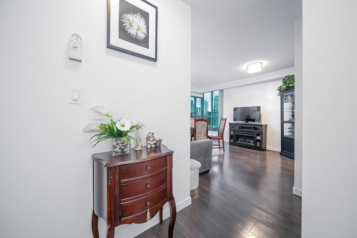 Property Photo:  1188 Howe Street 2303  BC V6Z 2S8 