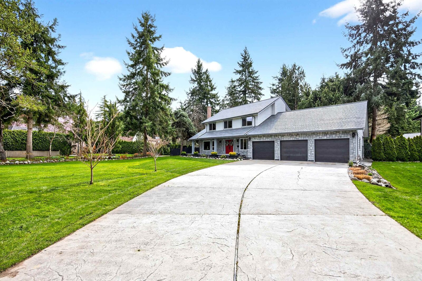 Property Photo: 13386 18A Avenue BC V4A 7R1