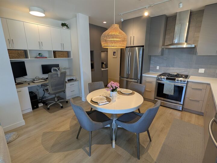 Property Photo:  603 Regan Avenue 409  BC V3J 0K2 