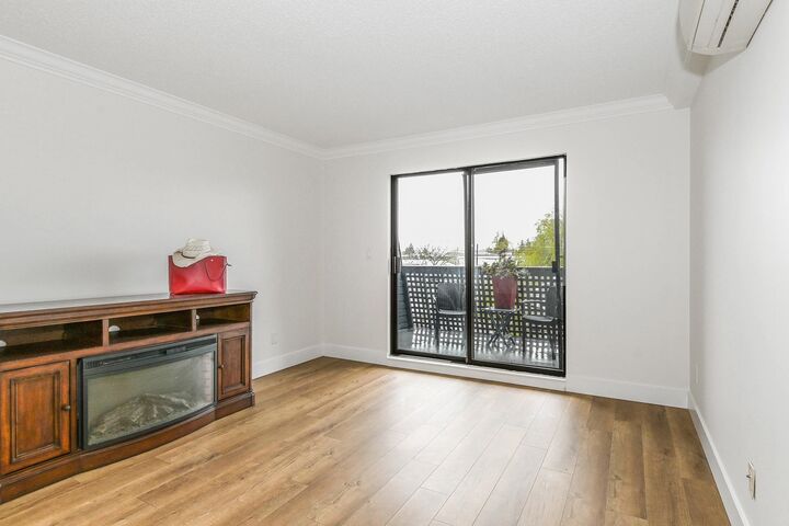 Property Photo:  17661 58A Avenue 203  BC V3S 1N4 