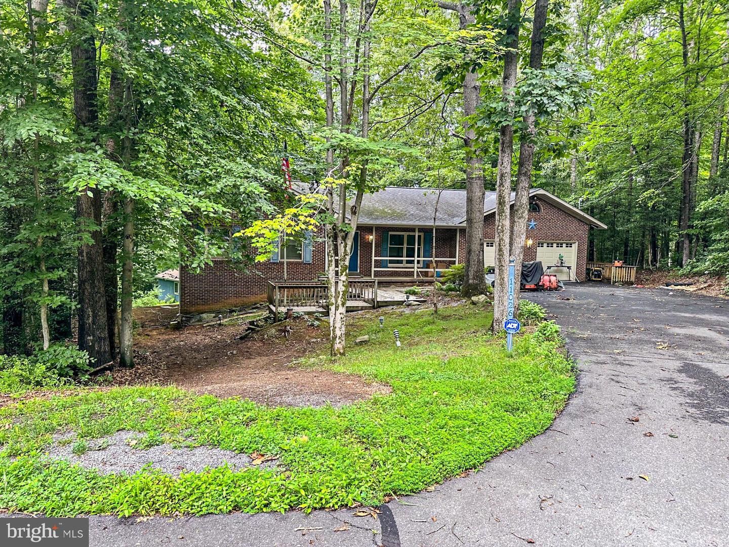 Property Photo: 11026 Wooldridge Drive VA 20111