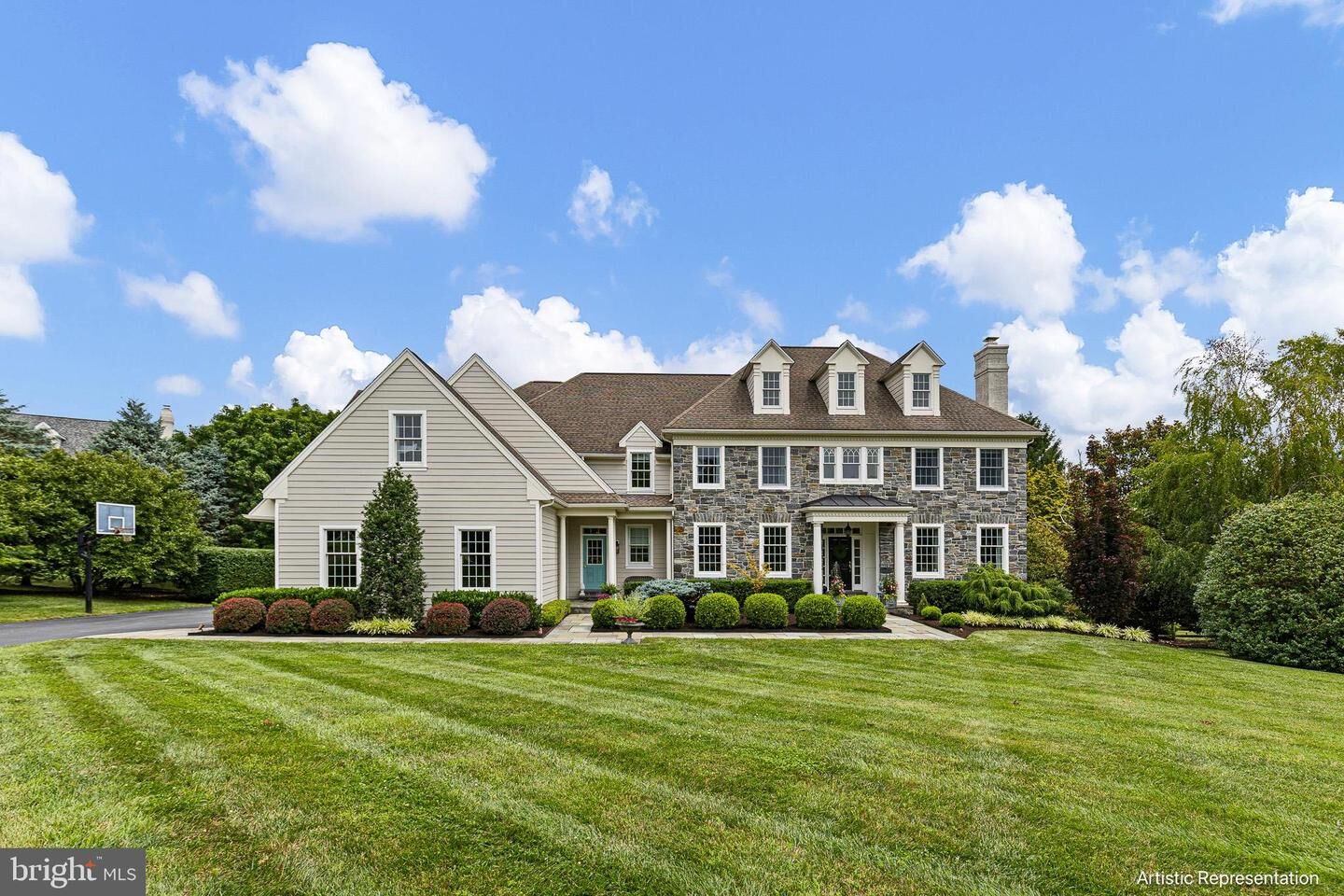 Property Photo:  107 Newlin Green Circle  PA 19348 