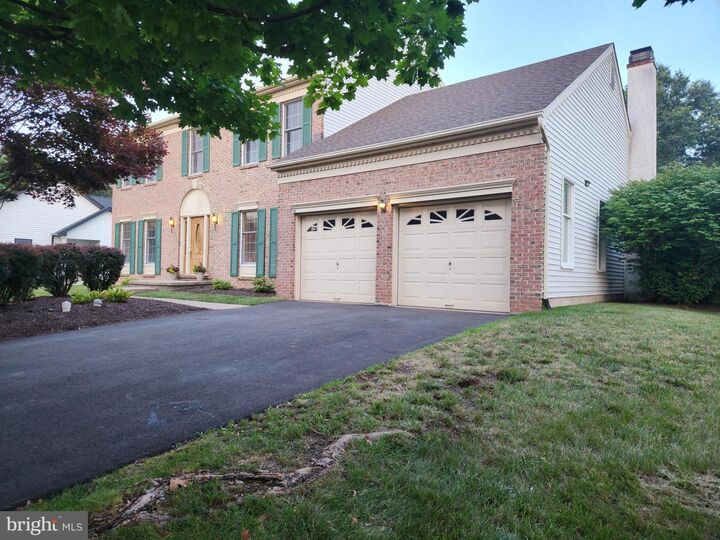Property Photo: 947 Countess Drive PA 19067