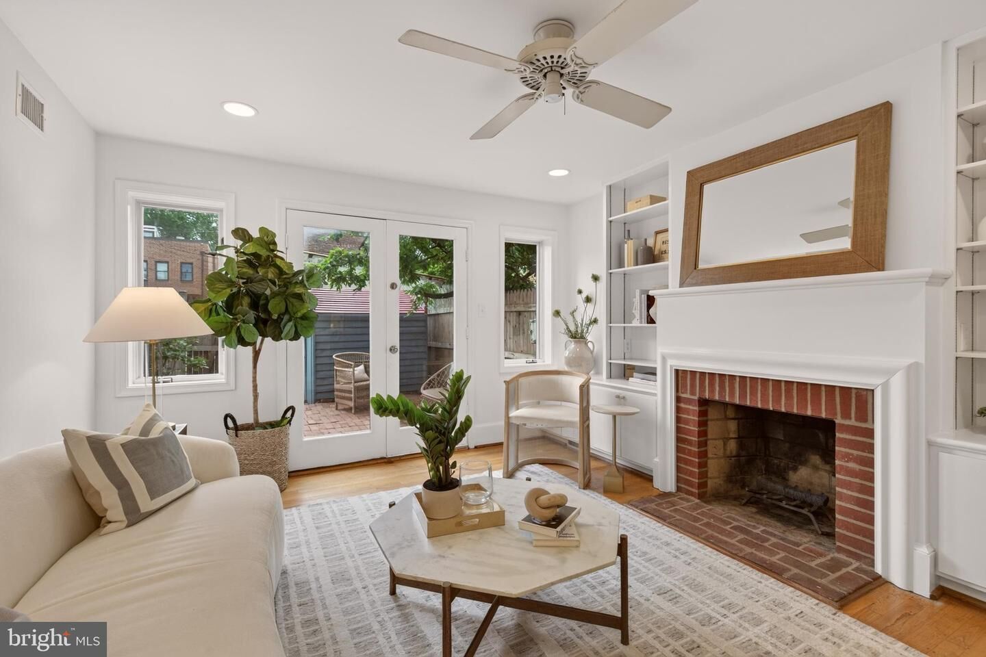 Property Photo: 756 9th Street SE DC 20003