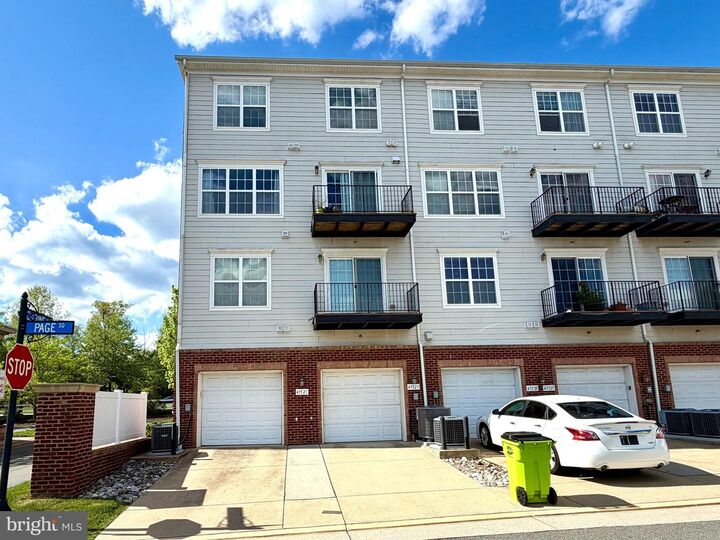 Property Photo:  43523 Mahala Street  VA 20176 