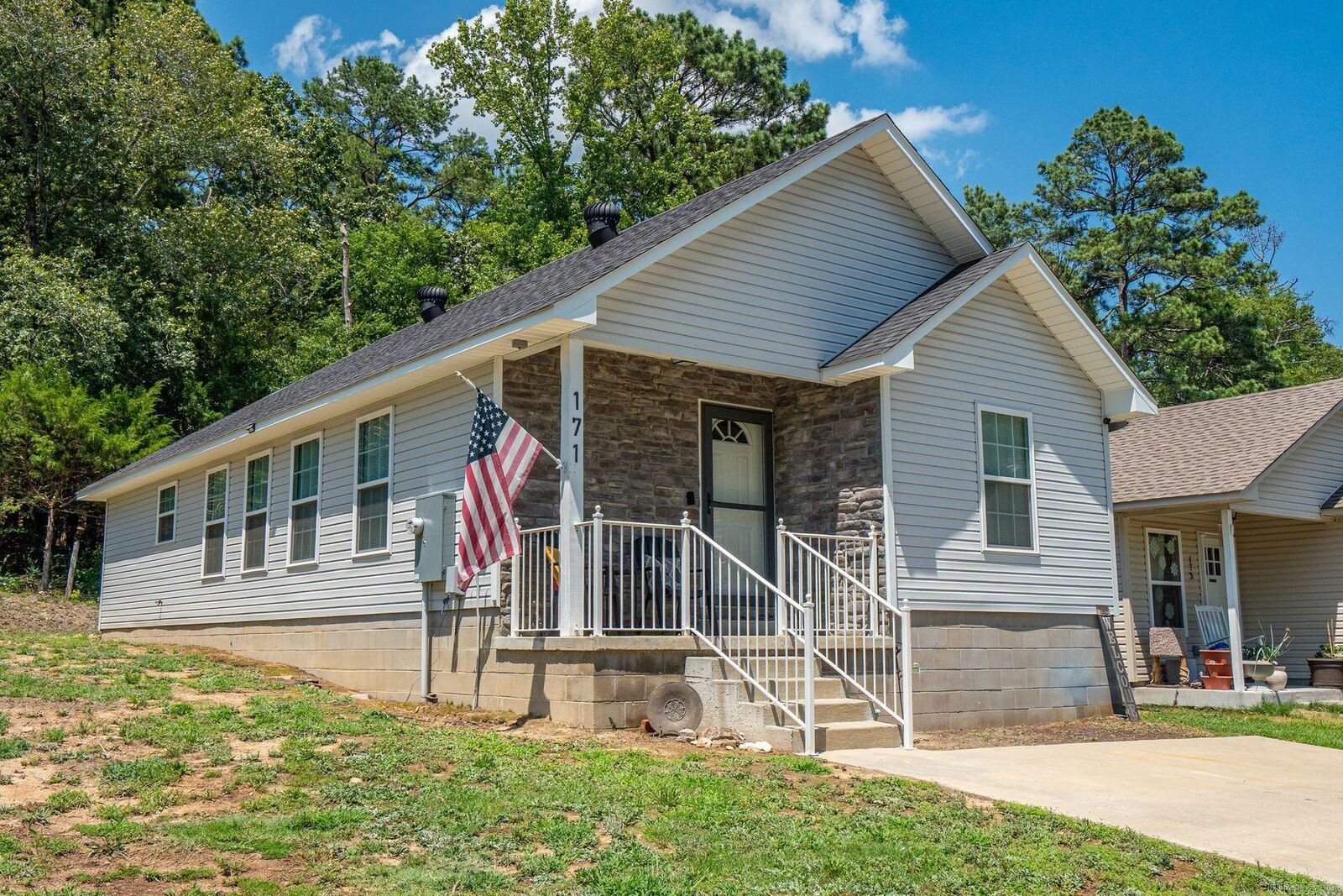 Property Photo:  171 Chelle Street  AR 71901 
