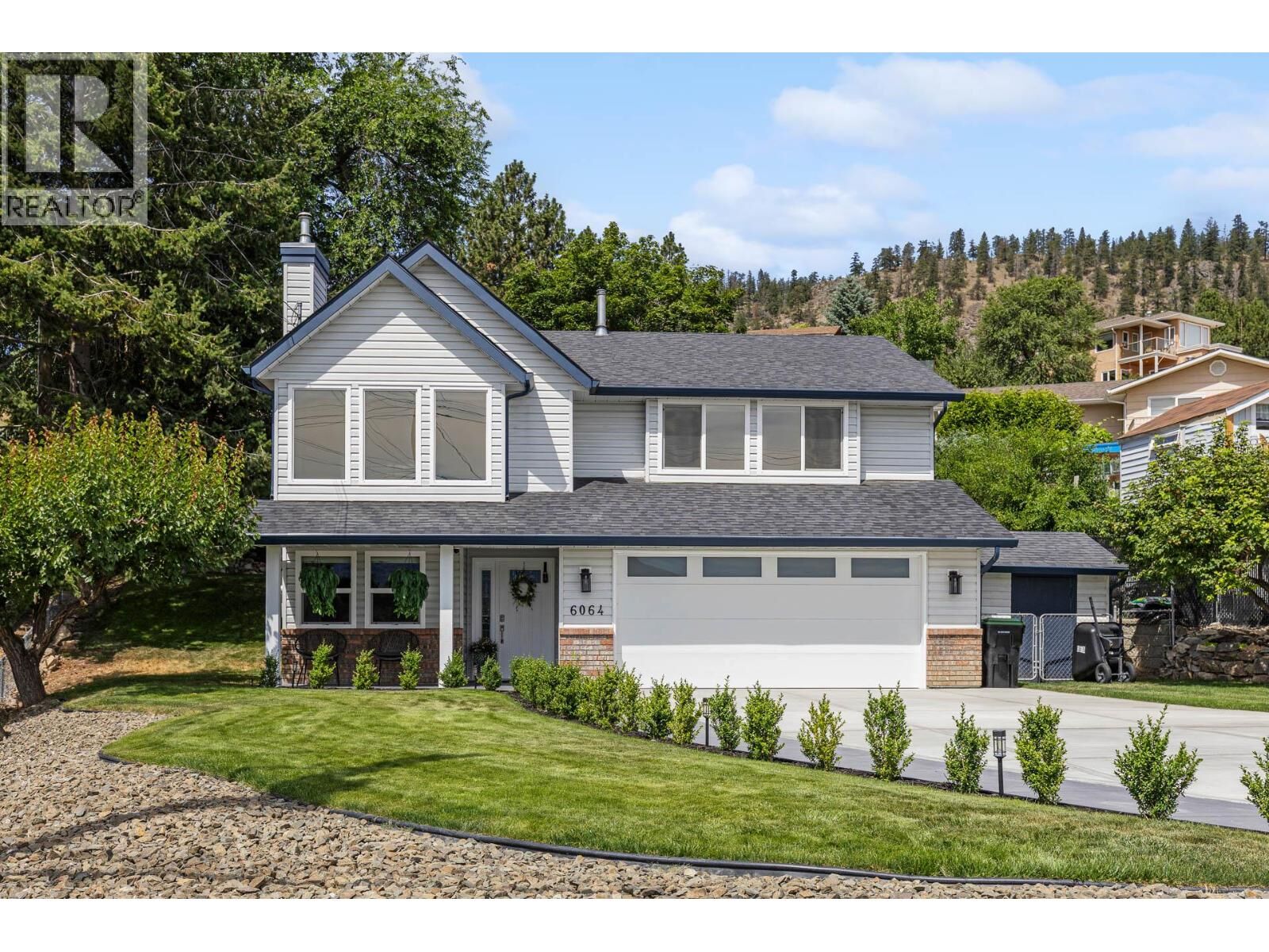 Property Photo: 6064 Ellison Avenue BC V0H 1X4